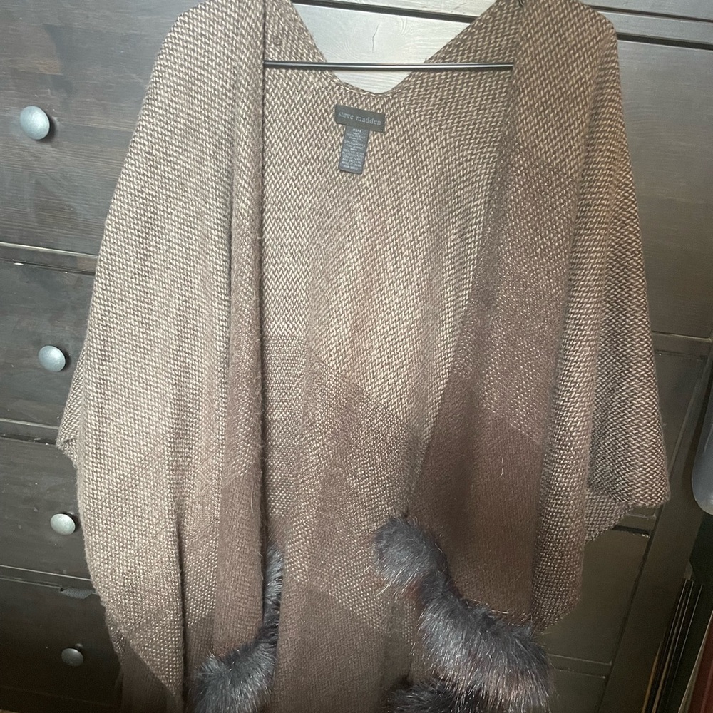 Steve Madden Poncho w/ Fur